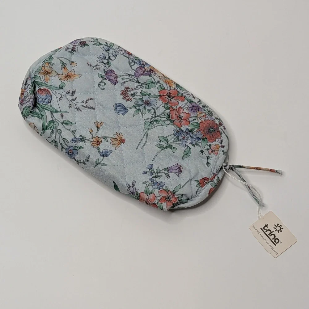Vintage Trina Turk Floral Quilted Case Pouch NWT Blue Zip Makeup Travel Bag
